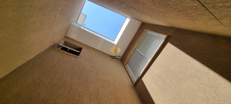 Imagem Sobrado com 2 Quartos à Venda, 93 m² em Parque São Domingos - São Paulo