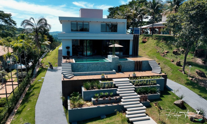 Casa de Condomínio com 6 Quartos à Venda, 775 m² em Residencial Aldeia Do Vale - Goiânia