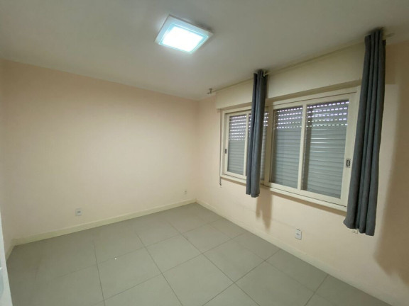 Imagem Casa com 4 Quartos à Venda, 265 m² em Chácara Das Pedras - Porto Alegre
