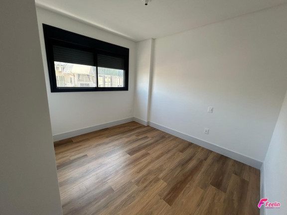 Imagem Apartamento com 3 Quartos à Venda, 112 m² em Estreito - Florianópolis