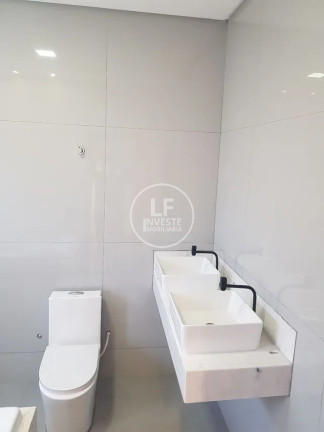 Imagem Casa com 3 Quartos à Venda, 360 m² em Moinho Dos Ventos - Goiânia