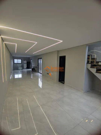 Imagem Sobrado com 3 Quartos à Venda, 300 m² em Jardim Santa Clara - Guarulhos Imagem Sobrado com 3 Quartos à Venda, 300 m² em Jardim Santa Clara - Guarulhos