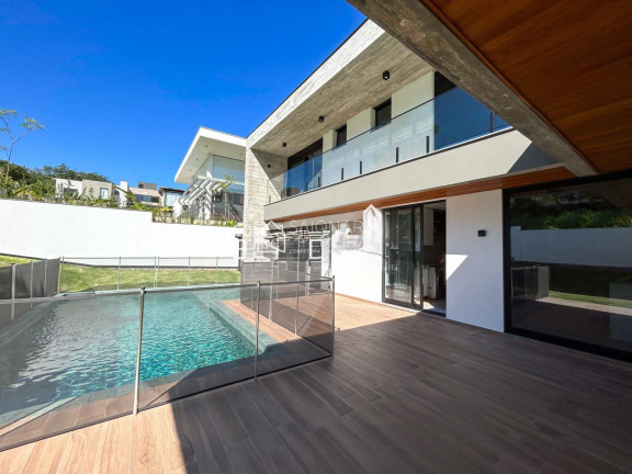 Casa de Condomínio com 3 Quartos à Venda, 598 m² em Cacupé - Florianópolis