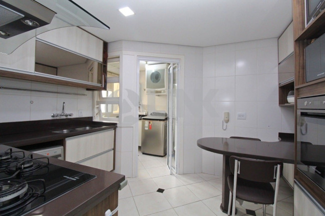 Imagem Apartamento com 3 Quartos à Venda, 137 m² em Jardim Lindóia - Porto Alegre Imagem Apartamento com 3 Quartos à Venda, 137 m² em Jardim Lindóia - Porto Alegre