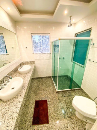 Imagem Casa com 4 Quartos à Venda, 242 m² em Vargem Grande - Teresópolis Imagem Casa com 4 Quartos à Venda, 242 m² em Vargem Grande - Teresópolis