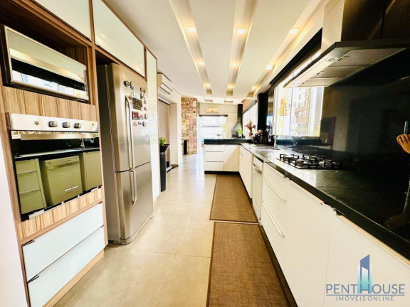Imagem Apartamento com 3 Quartos à Venda, 209 m² em Centro - Balneário Camboriú Imagem Apartamento com 3 Quartos à Venda, 209 m² em Centro - Balneário Camboriú