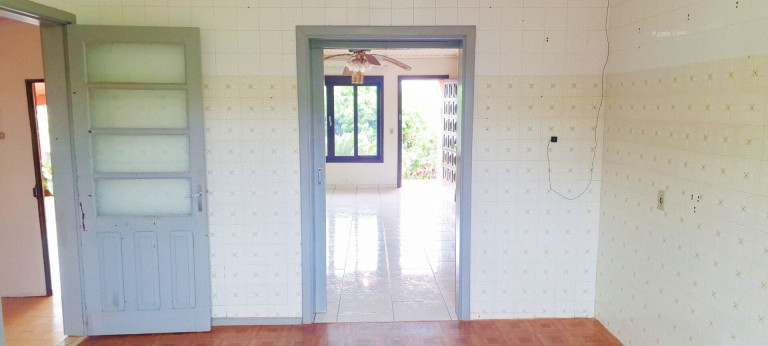 Imagem Casa com 3 Quartos à Venda, 230 m² em Centro - Colorado