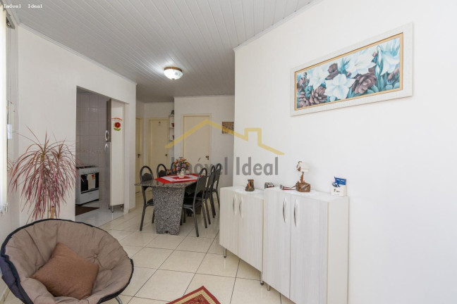Imagem Casa com 3 Quartos à Venda, 72 m² em Uberaba - Curitiba