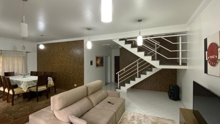 Imagem Sobrado com 4 Quartos à Venda, 264 m² em Jardim Modelo - Suzano Imagem Sobrado com 4 Quartos à Venda, 264 m² em Jardim Modelo - Suzano