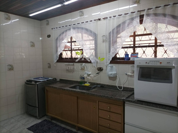 Imagem Casa com 3 Quartos à Venda, 235 m² em Jardim Embaixador - Campos Do Jordão