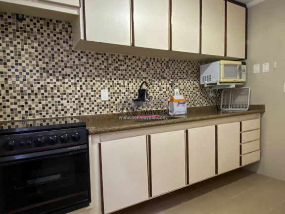Imagem Casa de Condomínio com 3 Quartos à Venda, 213 m² em Vila Isabel - Campos Do Jordão