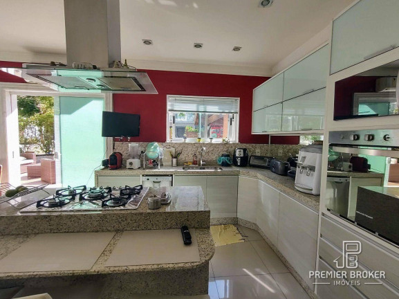 Imagem Casa com 6 Quartos à Venda, 220 m² em Tijuca - Teresópolis Imagem Casa com 6 Quartos à Venda, 220 m² em Tijuca - Teresópolis