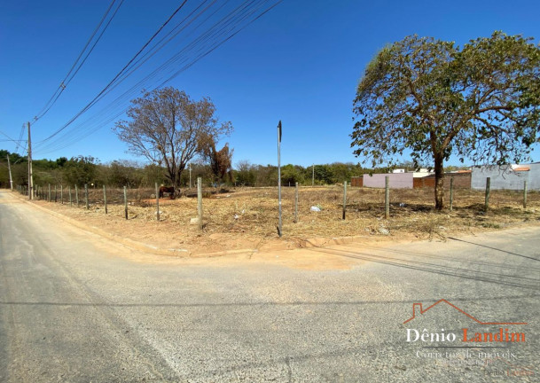 Terreno à Venda, 211 m² em Belvedere - Montes Claros