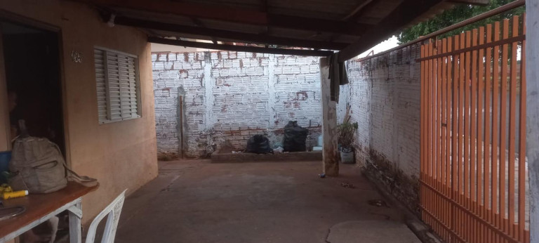 Casa com 3 Quartos à Venda,  em Centro - Getulina