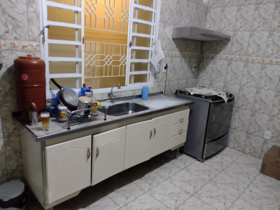 Imagem Casa com 3 Quartos à Venda,  em Residencial Arco-íris - Pindamonhangaba
