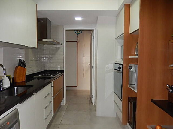 Imagem Apartamento com 3 Quartos à Venda, em Lagoa - Rio De Janeiro Imagem Apartamento com 3 Quartos à Venda, em Lagoa - Rio De Janeiro