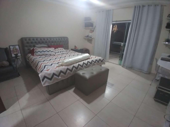 Imagem Casa com 3 Quartos à Venda, 300 m² em Vila Valqueire - Rio De Janeiro