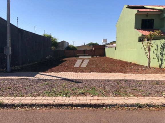 Casa à Venda, 360 m² em Universitário - Cascavel