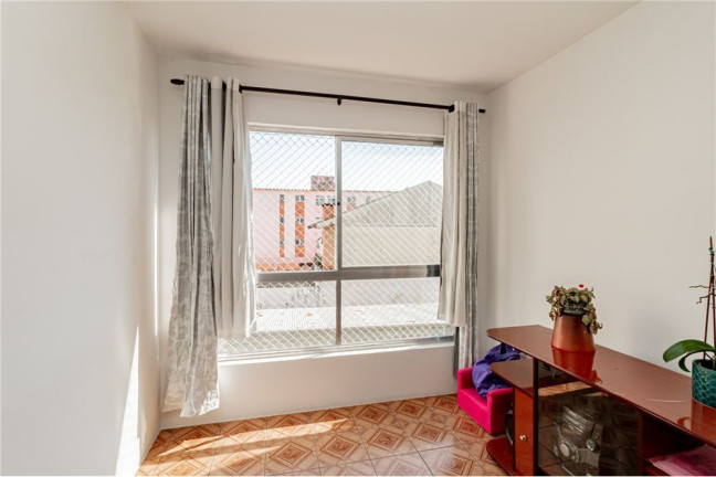 Imagem Imóvel com 2 Quartos à Venda,  em Partenon - Porto Alegre