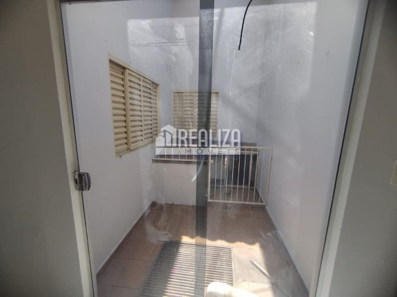 Imagem Casa com 3 Quartos à Venda, 180 m² em Conjunto Cássio Rezende - Uberaba Imagem Casa com 3 Quartos à Venda, 180 m² em Conjunto Cássio Rezende - Uberaba