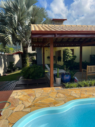 Imagem Casa com 4 Quartos à Venda, 720 m² em Jardim Samambaia - Ubatuba Imagem Casa com 4 Quartos à Venda, 720 m² em Jardim Samambaia - Ubatuba