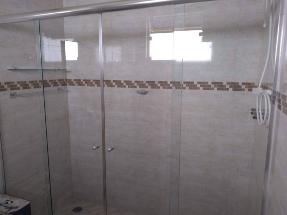Imagem Casa com 3 Quartos à Venda, 300 m² em Residencial Estoril - Taubaté Imagem Casa com 3 Quartos à Venda, 300 m² em Residencial Estoril - Taubaté