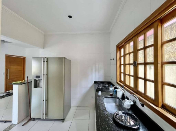 Sobrado com 3 Quartos à Venda, 156 m² em Pitas - Cotia