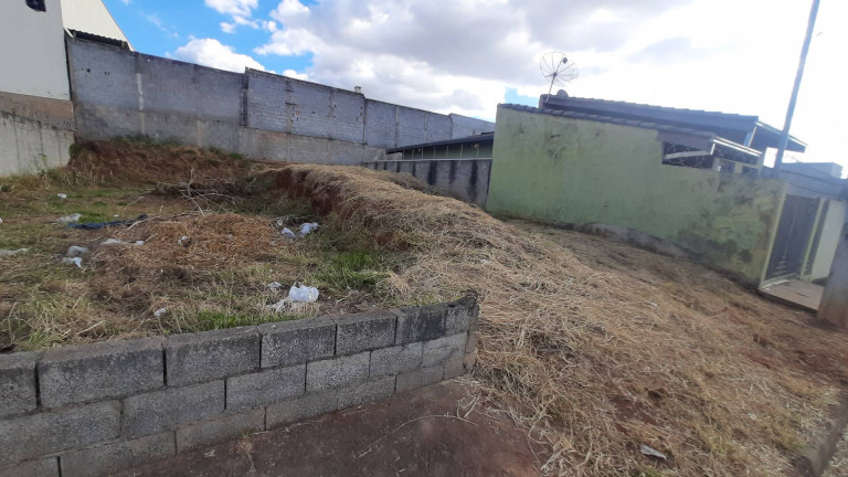 Imagem Terreno à Venda, 140 m² em Residencial Vem Viver - Bragança Paulista Imagem Terreno à Venda, 140 m² em Residencial Vem Viver - Bragança Paulista