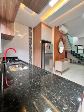Imagem Casa com 2 Quartos à Venda, em Maracanã - Praia Grande Imagem Casa com 2 Quartos à Venda, em Maracanã - Praia Grande