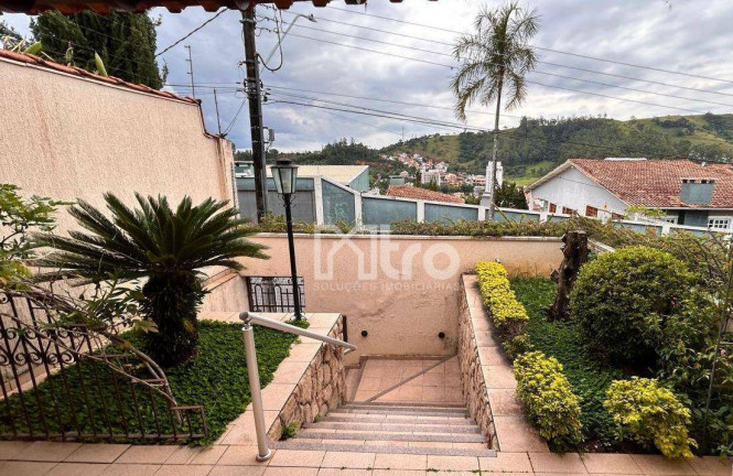 Imagem Casa com 4 Quartos à Venda, 450 m² em Pinheirinho - Itajubá