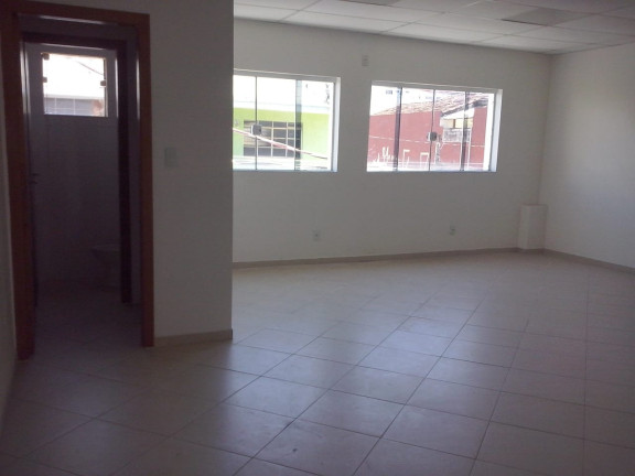 Sala Comercial para Alugar, 40 m² em Centro - Pindamonhangaba