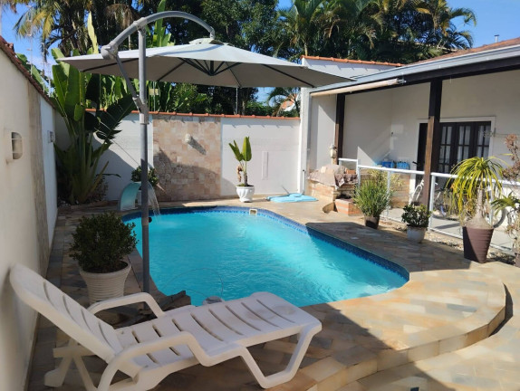 Imagem Casa com 4 Quartos à Venda, 382 m² em Costeira - Balneário Barra Do Sul Imagem Casa com 4 Quartos à Venda, 382 m² em Costeira - Balneário Barra Do Sul