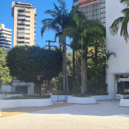 Imagem Imóvel com 4 Quartos à Venda, 418 m² em Real Parque - São Paulo Imagem Imóvel com 4 Quartos à Venda, 418 m² em Real Parque - São Paulo