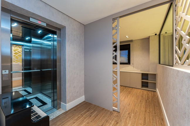 Casa de Condomínio com 3 Quartos à Venda, 514 m² em Santo Amaro - São Paulo