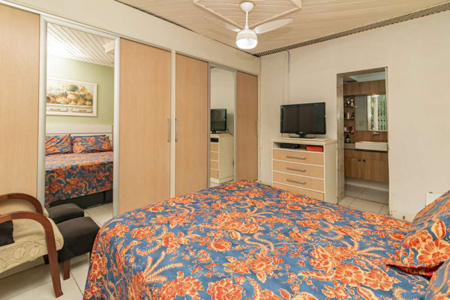 Imagem Imóvel com 3 Quartos à Venda, em Petrópolis - Porto Alegre Imagem Imóvel com 3 Quartos à Venda, em Petrópolis - Porto Alegre