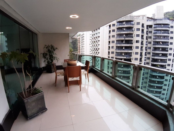 Imagem Apartamento com 3 Quartos à Venda ou Locação, 190 m² em Pitangueiras - Guarujá Imagem Apartamento com 3 Quartos à Venda ou Locação, 190 m² em Pitangueiras - Guarujá