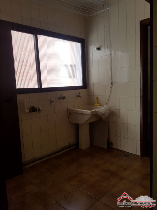 Imagem Apartamento com 3 Quartos para Alugar, 178 m² em Centro - Jacareí