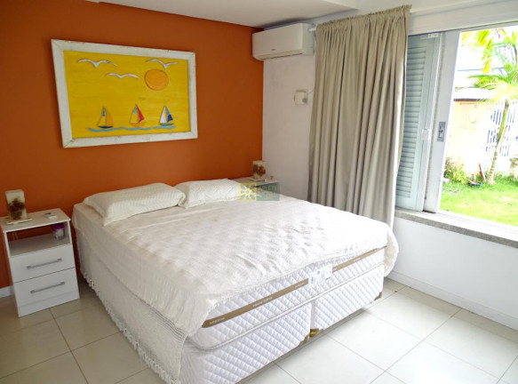 Imagem Casa com 4 Quartos à Venda, 215 m² em Centro - Porto Belo Imagem Casa com 4 Quartos à Venda, 215 m² em Centro - Porto Belo