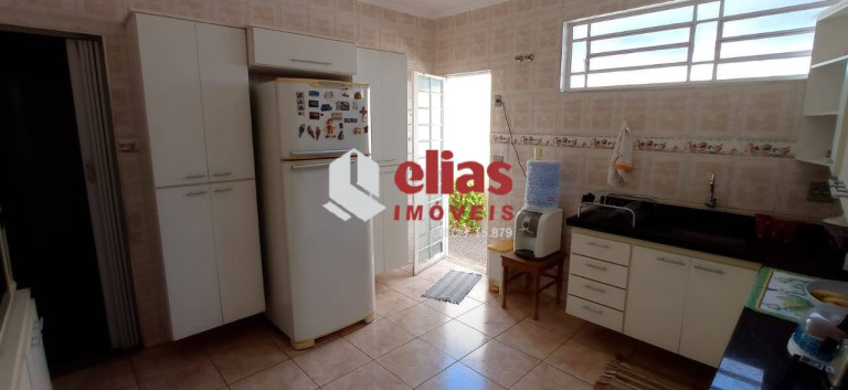 Imagem Casa com 3 Quartos à Venda, 308 m² em Vila Souto - Bauru Imagem Casa com 3 Quartos à Venda, 308 m² em Vila Souto - Bauru