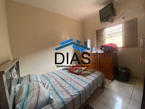 Imagem Casa com 4 Quartos à Venda, 180 m² em Jardim Dos Oitis - Araraquara