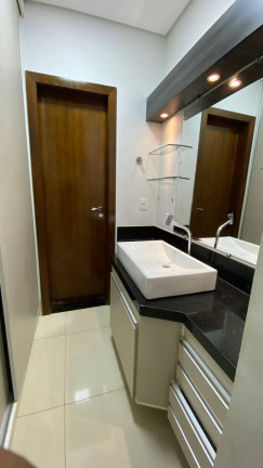 Imagem Casa com 3 Quartos para Alugar, em Jardim Imperial - Cuiabá Imagem Casa com 3 Quartos para Alugar, em Jardim Imperial - Cuiabá