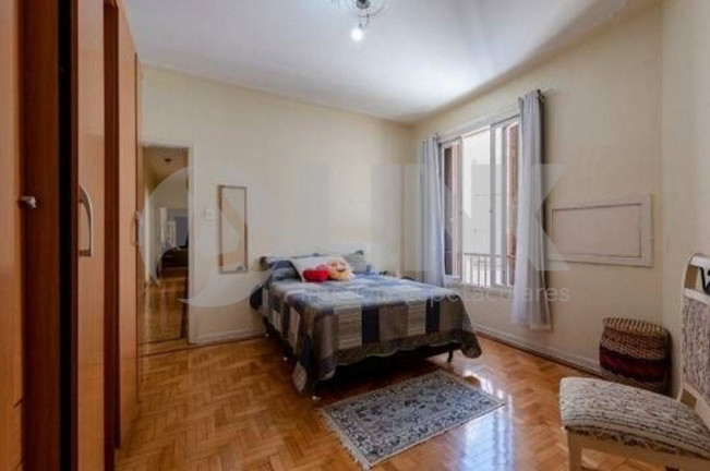 Imagem Apartamento com 3 Quartos à Venda, 96 m² em Auxiliadora - Porto Alegre Imagem Apartamento com 3 Quartos à Venda, 96 m² em Auxiliadora - Porto Alegre