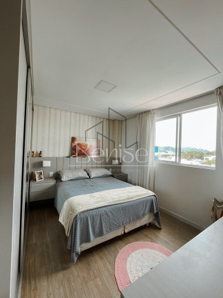 Imagem Apartamento com 2 Quartos à Venda, 90 m² em Centro - Camboriú