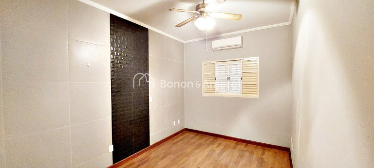Imagem Casa com 3 Quartos à Venda, 585 m² em Loteamento Alphaville Campinas - Campinas Imagem Casa com 3 Quartos à Venda, 585 m² em Loteamento Alphaville Campinas - Campinas