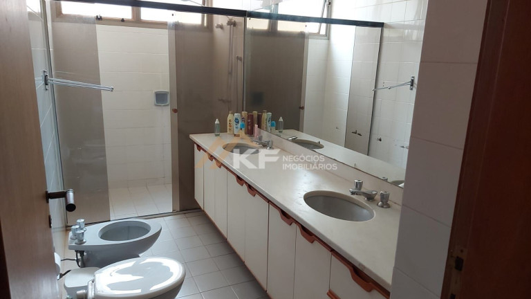 Imagem Apartamento com 3 Quartos à Venda, 205 m² em Centro - Ribeirão Preto Imagem Apartamento com 3 Quartos à Venda, 205 m² em Centro - Ribeirão Preto