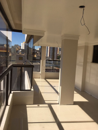 Imagem Cobertura com 4 Quartos à Venda, 243 m² em Centro - Santa Maria