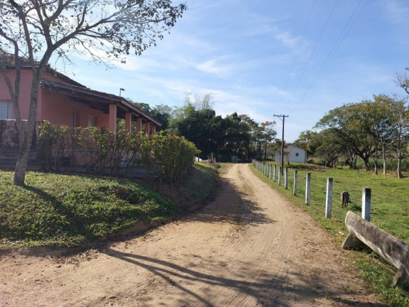 Imóvel à Venda,  em Centro - Cachoeira Paulista