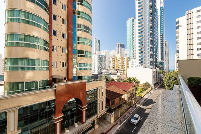 Imagem Apartamento com 3 Quartos à Venda, 160 m² em Centro - Balneário Camboriú