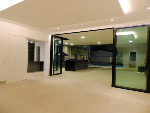 Imagem Casa com 4 Quartos à Venda, 599 m² em Alphaville Residencial Um - Barueri Imagem Casa com 4 Quartos à Venda, 599 m² em Alphaville Residencial Um - Barueri
