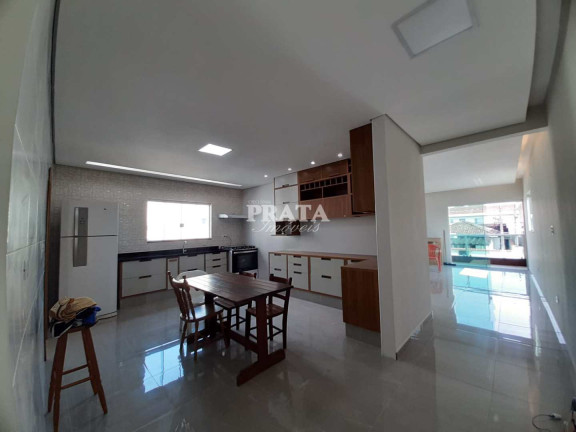 Imagem Casa com 2 Quartos à Venda, 170 m² em São Jorge - Santos